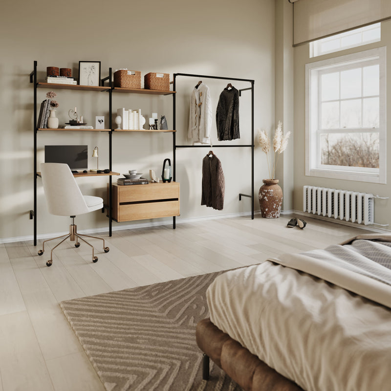 moderne Studioeinrichtung mit Kleiderschrank und Regalen kombiniert mit Schubladen und Schreibtisch